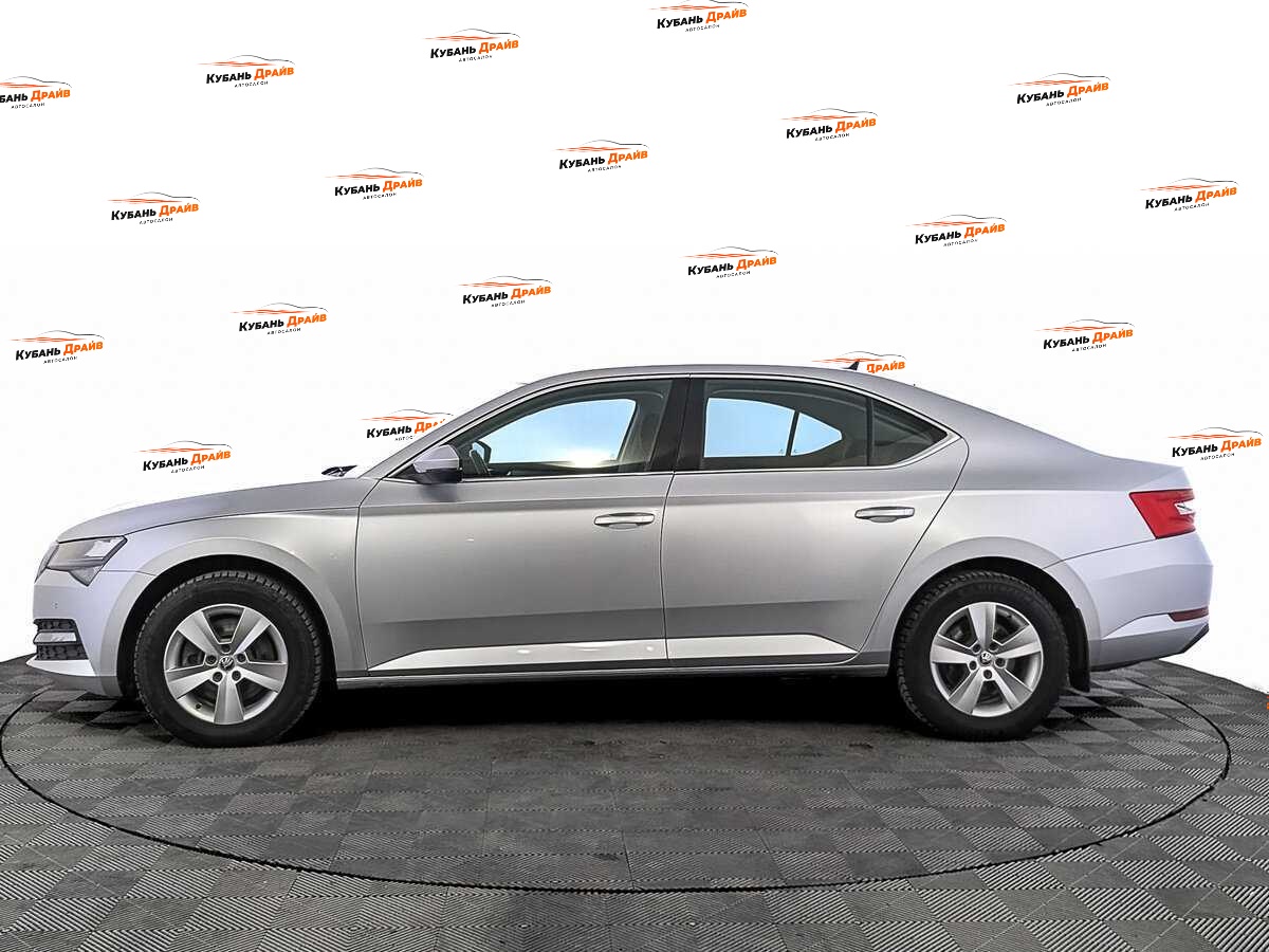 Skoda Superb 2021 года с пробегом. Фото: #7