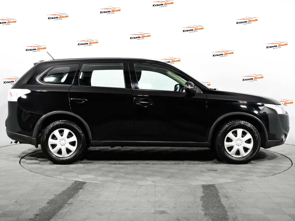 Mitsubishi Outlander 2014 года с пробегом. Фото: #3