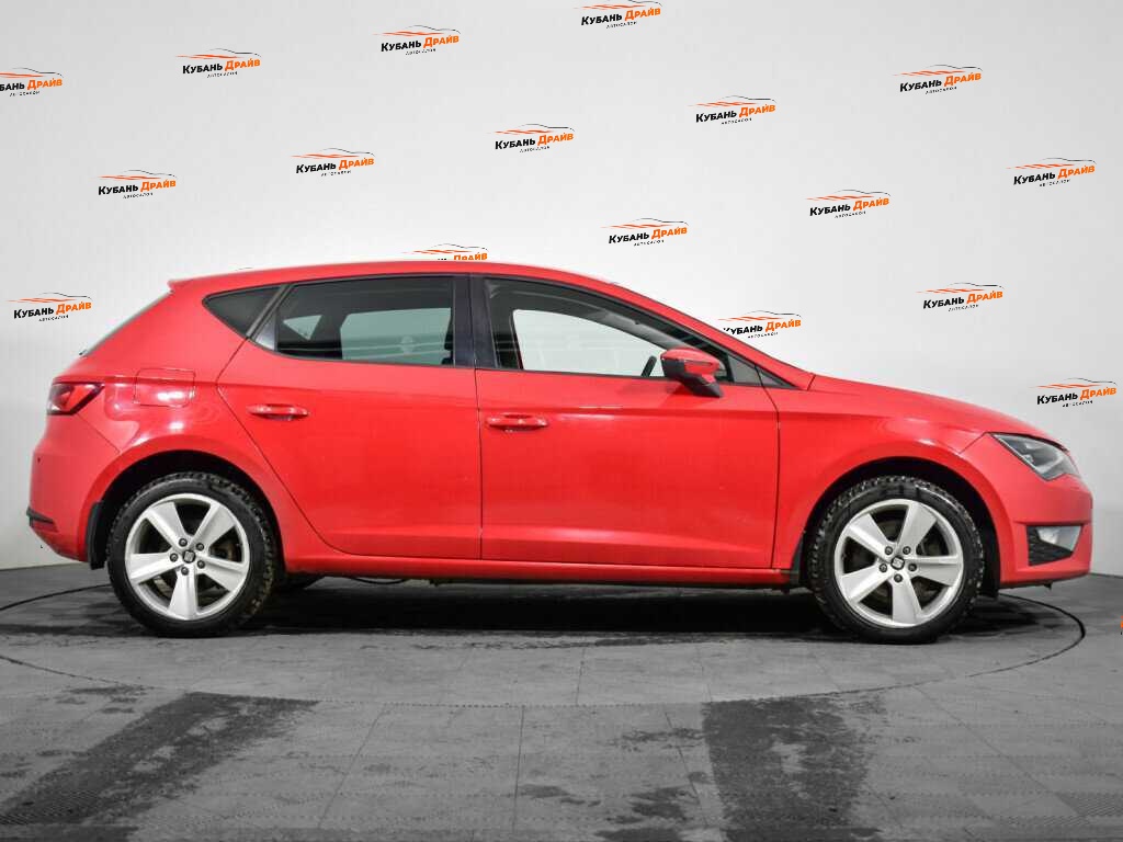 SEAT Leon 2013 года с пробегом. Фото: #3