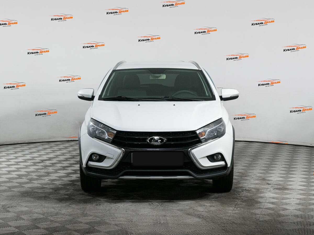 Lada (ВАЗ) Vesta 2018 года с пробегом. Фото: #1
