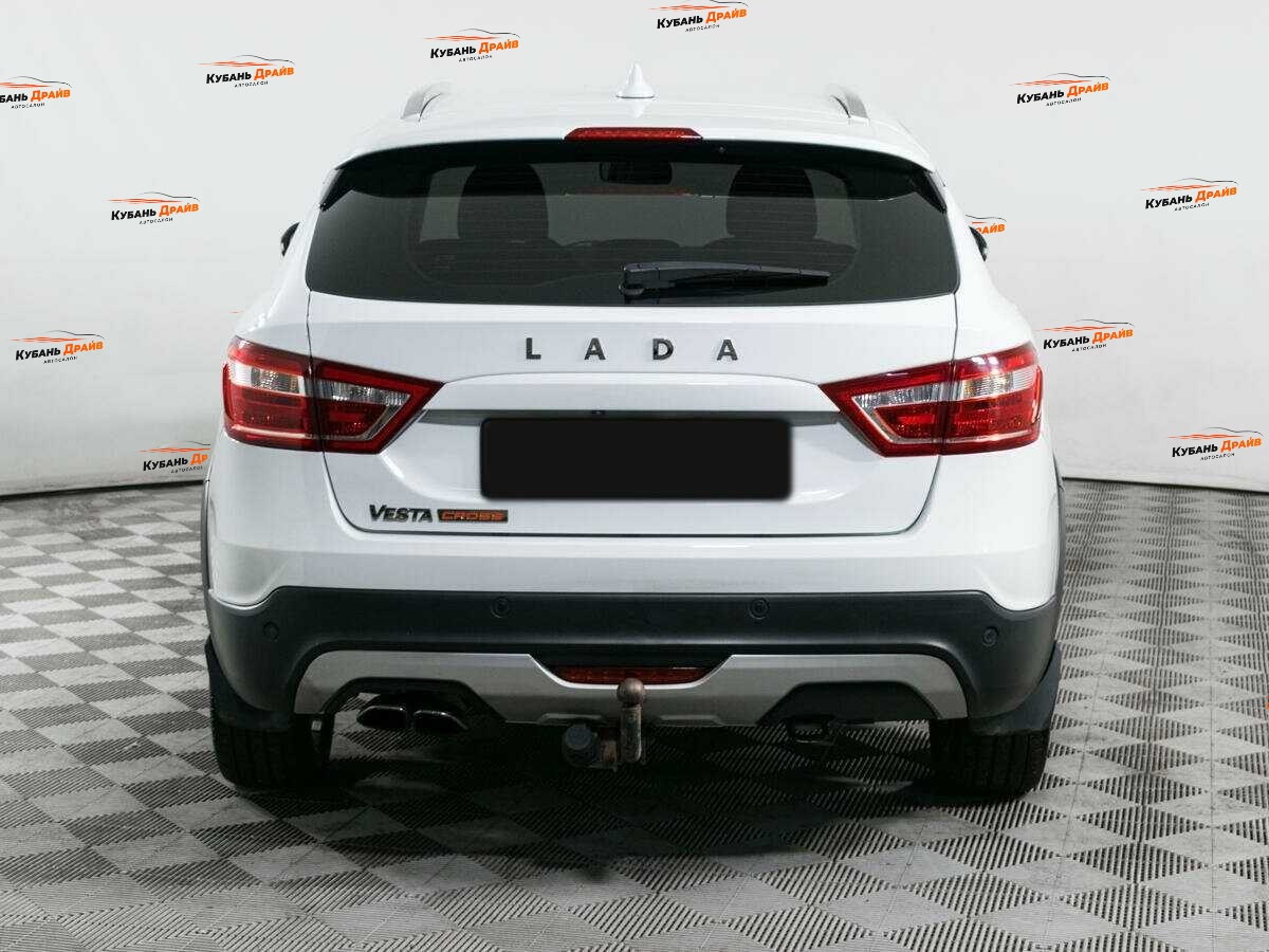 Lada (ВАЗ) Vesta 2018 года с пробегом. Фото: #4