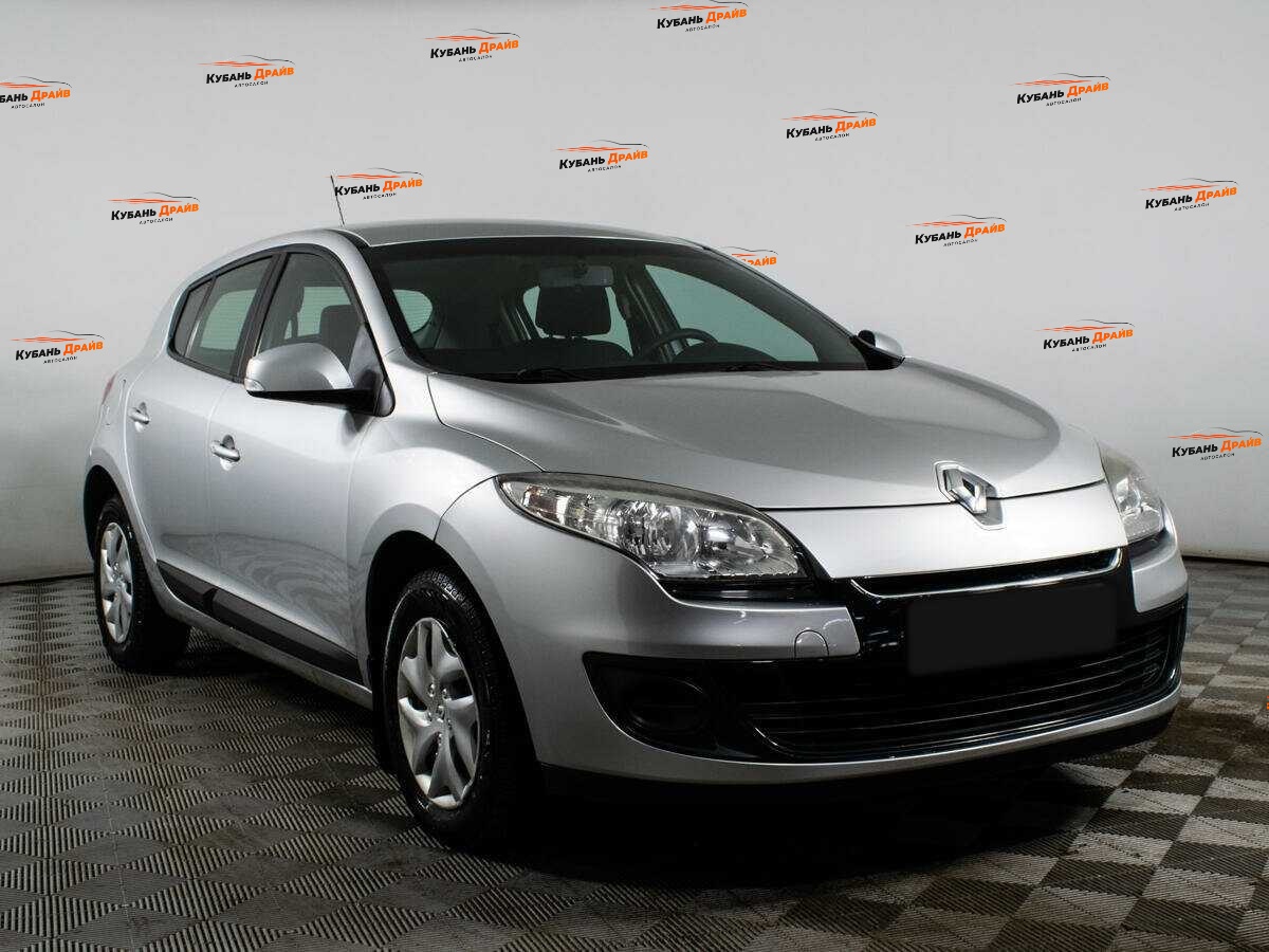 Renault Megane 2012 года с пробегом. Фото: #2