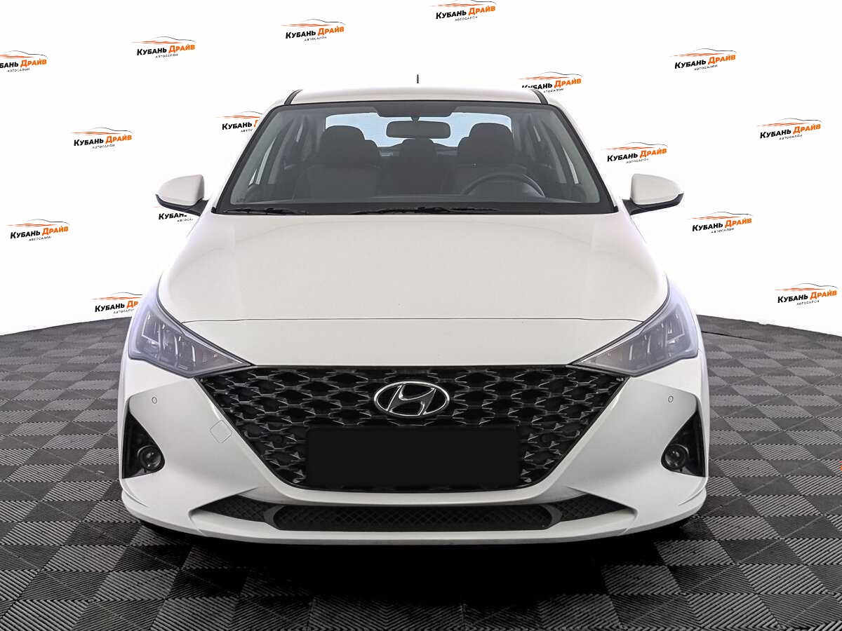 Hyundai Solaris 2021 года с пробегом. Фото: #1