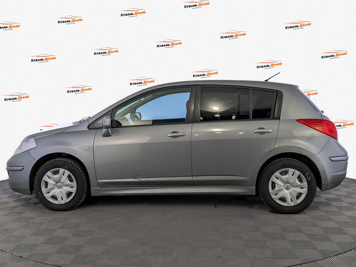 Nissan Tiida 2013 года с пробегом. Фото: #7