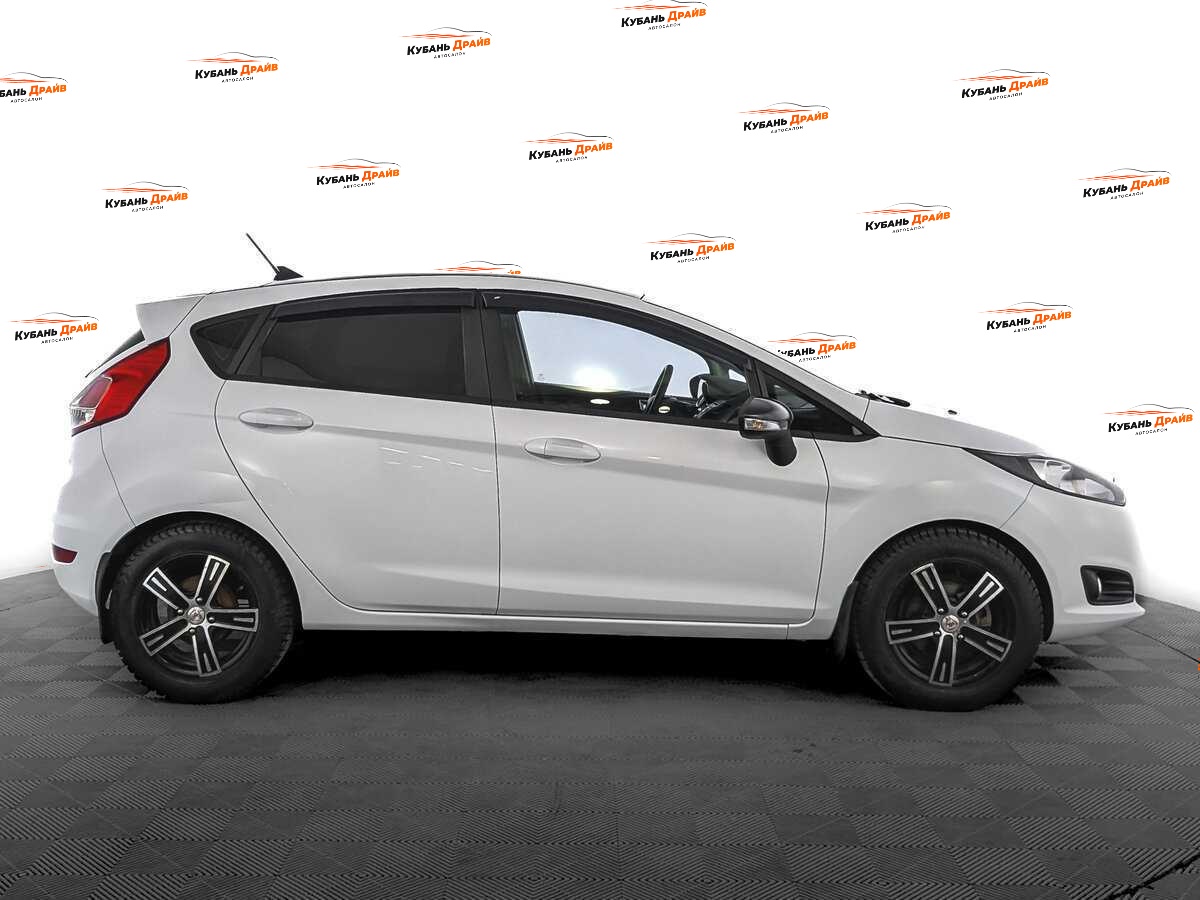 Ford Fiesta 2017 года с пробегом. Фото: #3