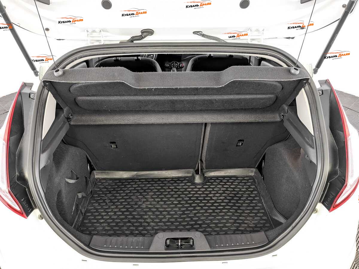 Ford Fiesta 2017 года с пробегом. Фото: #9