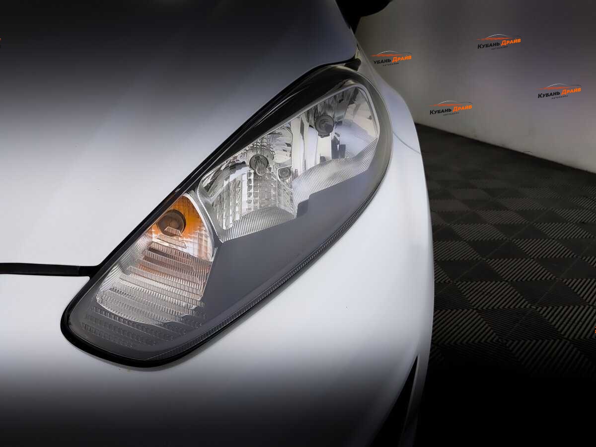 Ford Fiesta 2017 года с пробегом. Фото: #16