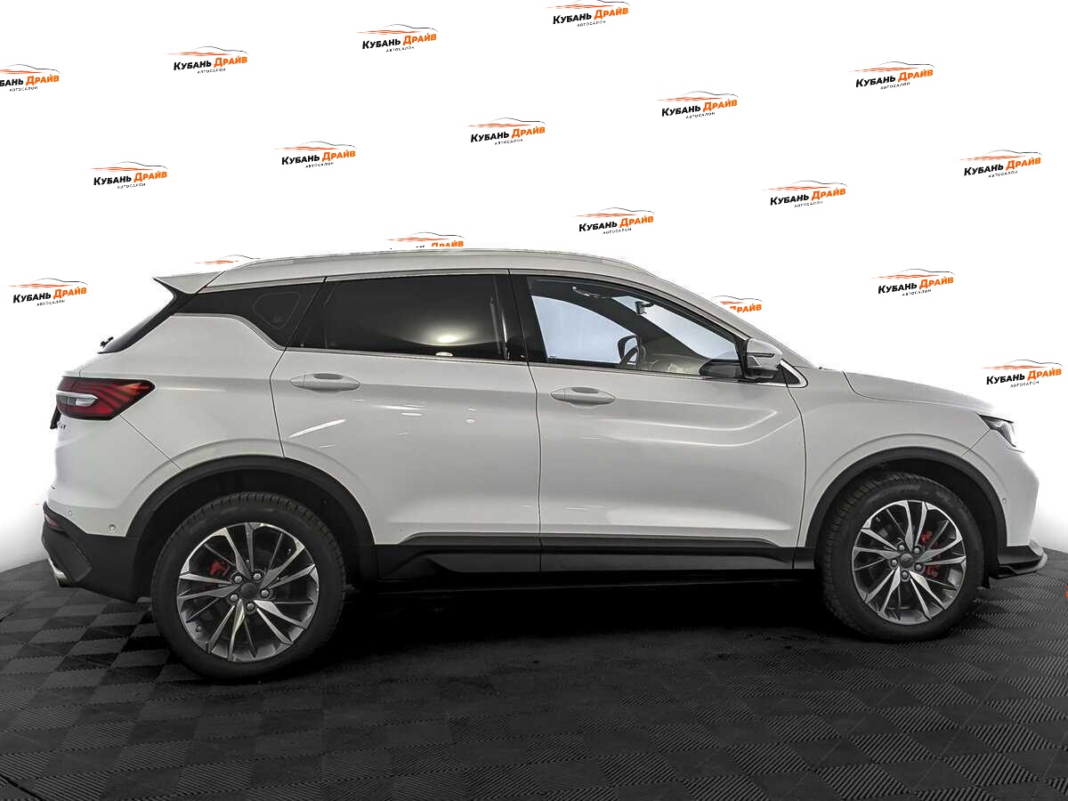 Geely Coolray 2022 года с пробегом. Фото: #3