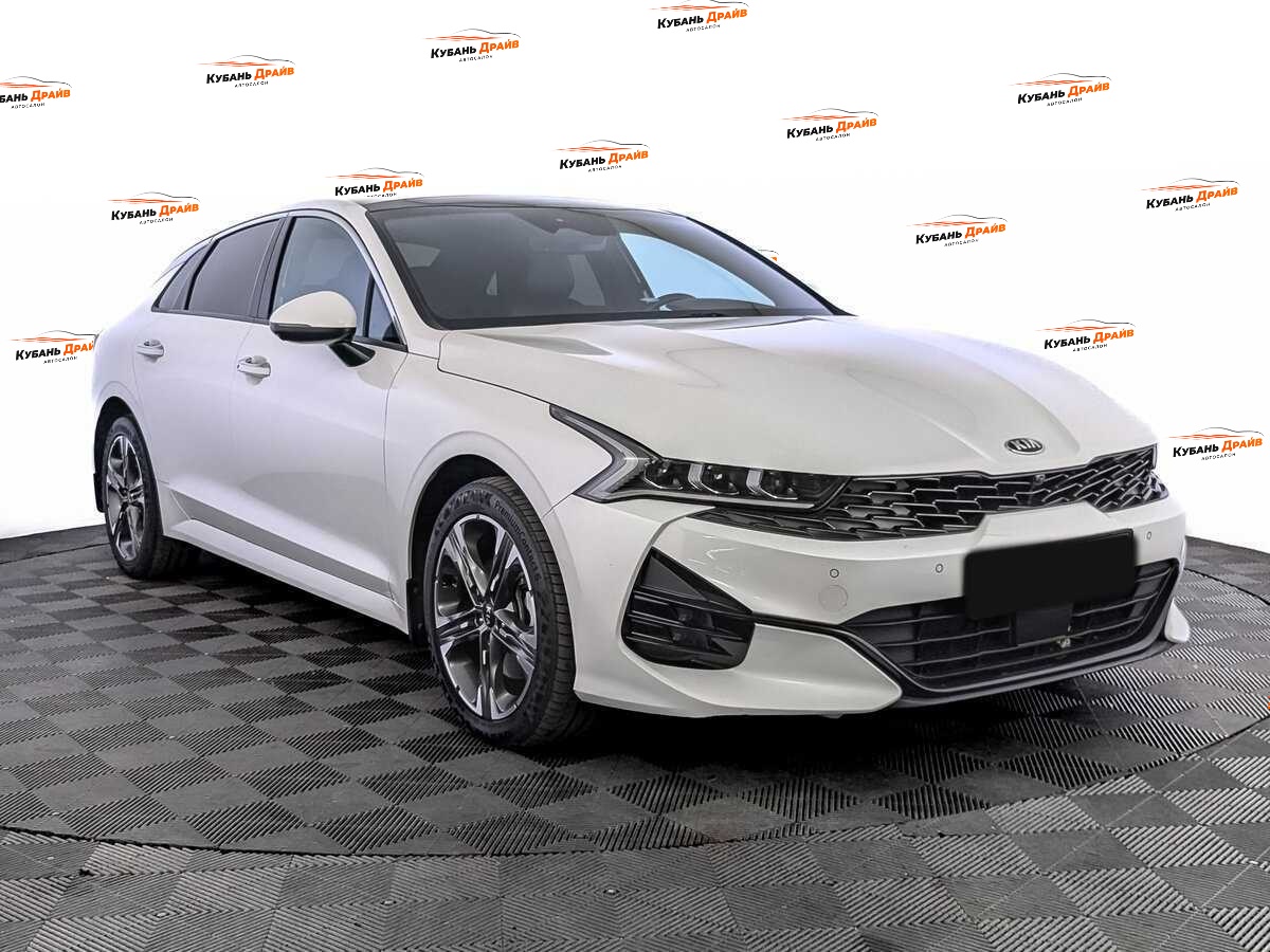 Kia K5 2021 года с пробегом. Фото: #2