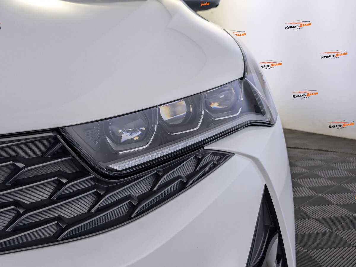 Kia K5 2021 года с пробегом. Фото: #10