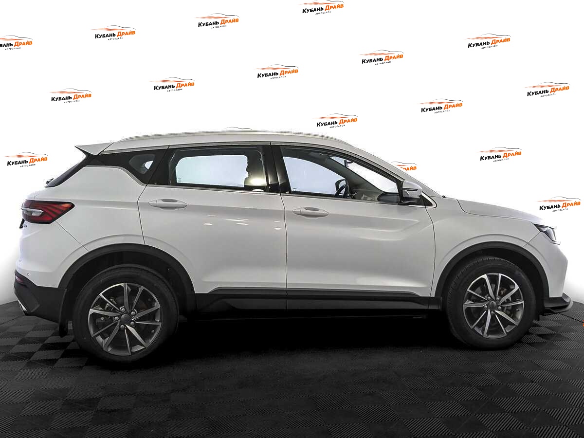 Geely Coolray 2023 года с пробегом. Фото: #3