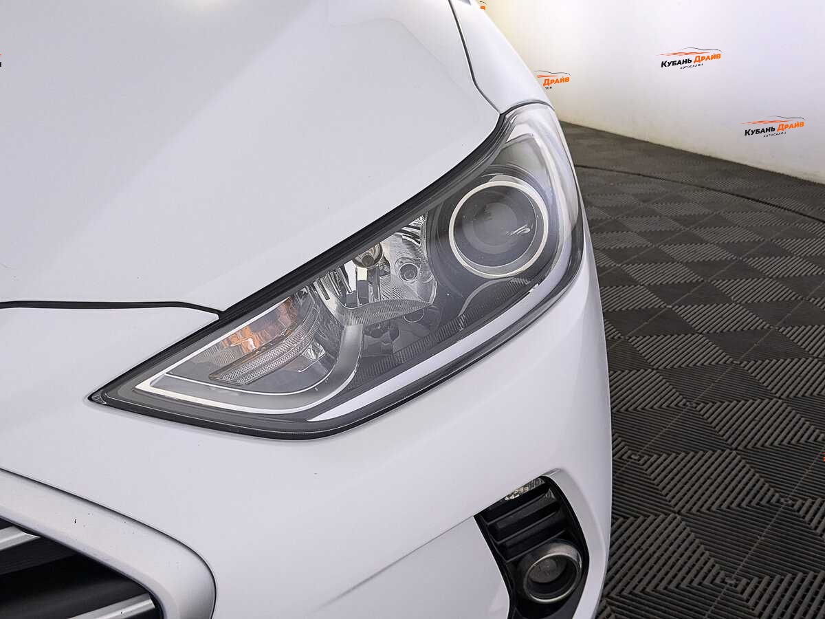 Hyundai Elantra 2018 года с пробегом. Фото: #10