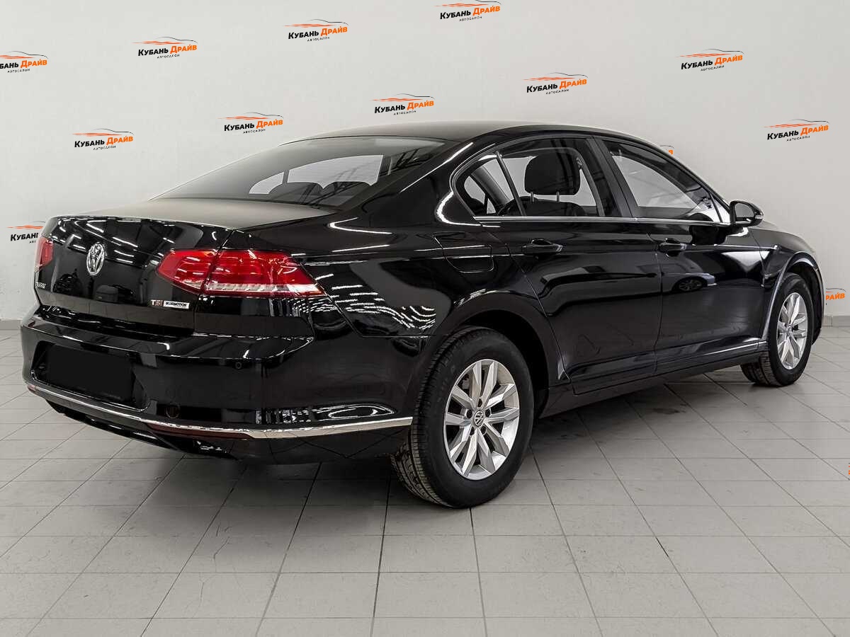 Volkswagen Passat 2016 года с пробегом. Фото: #4
