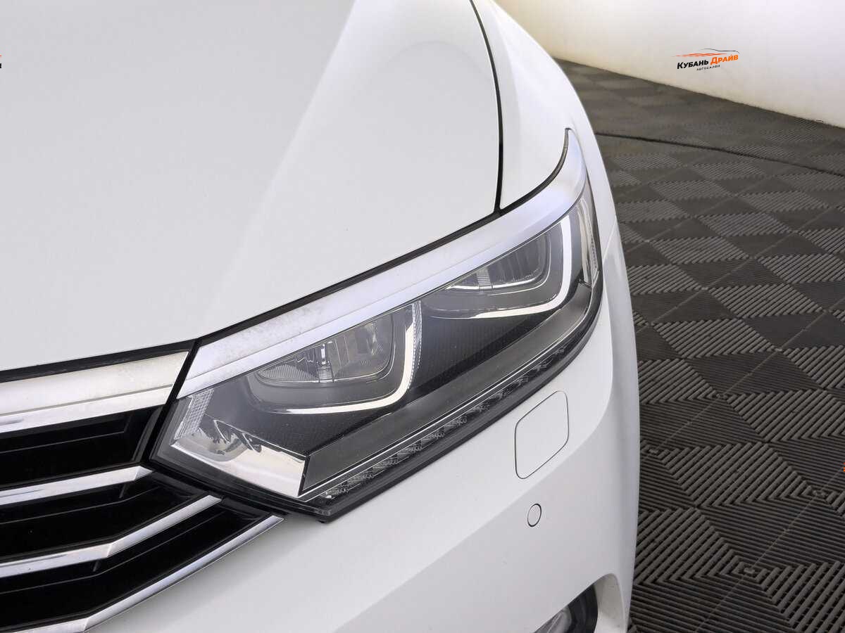 Volkswagen Passat 2019 года с пробегом. Фото: #10