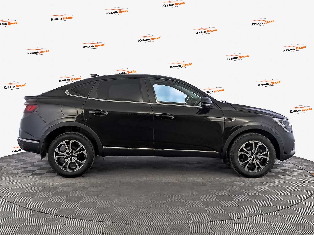 Renault Arkana 2021 года с пробегом. Фото: #3