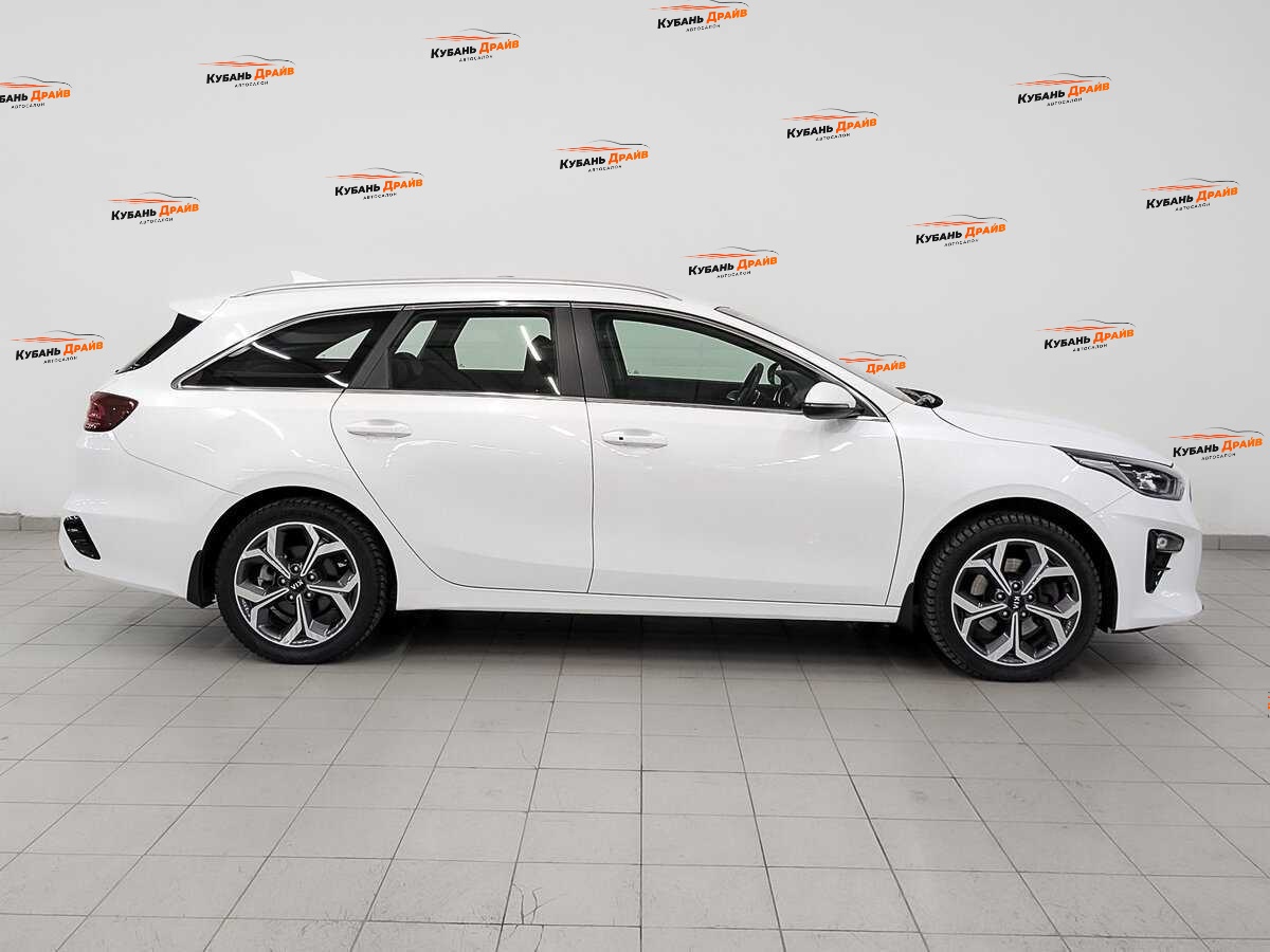 Kia Ceed 2021 года с пробегом. Фото: #3