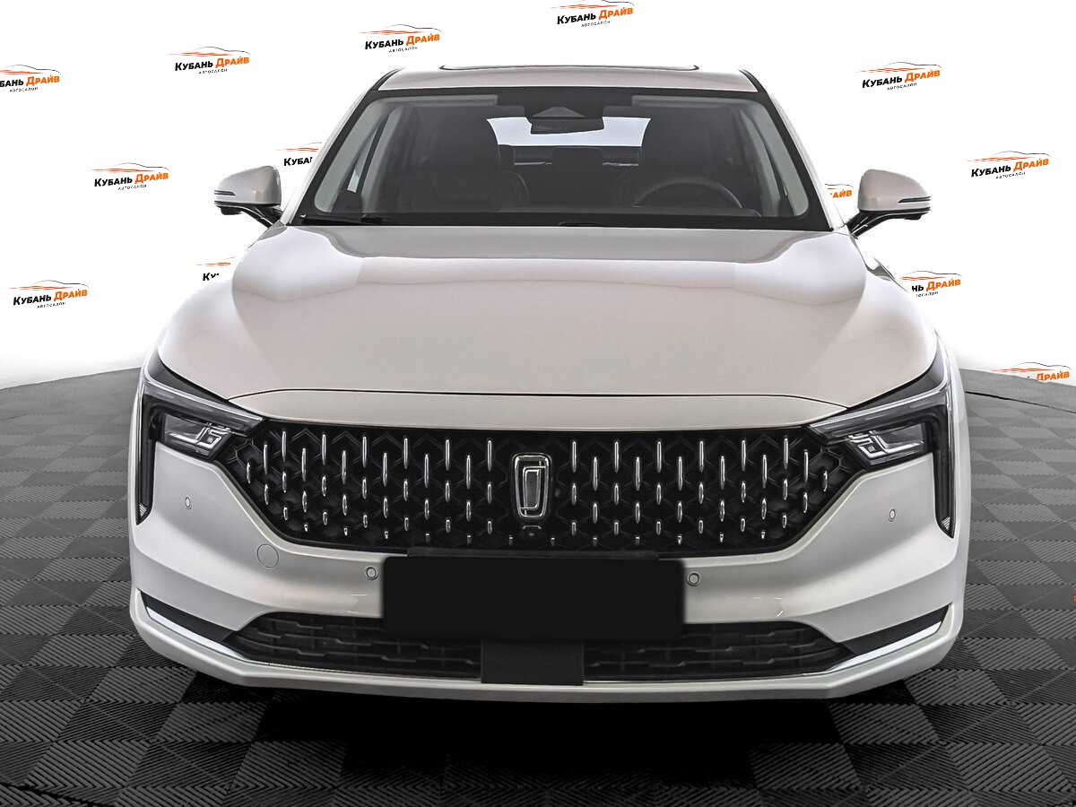 FAW Bestune B70 2023 года с пробегом. Фото: #1