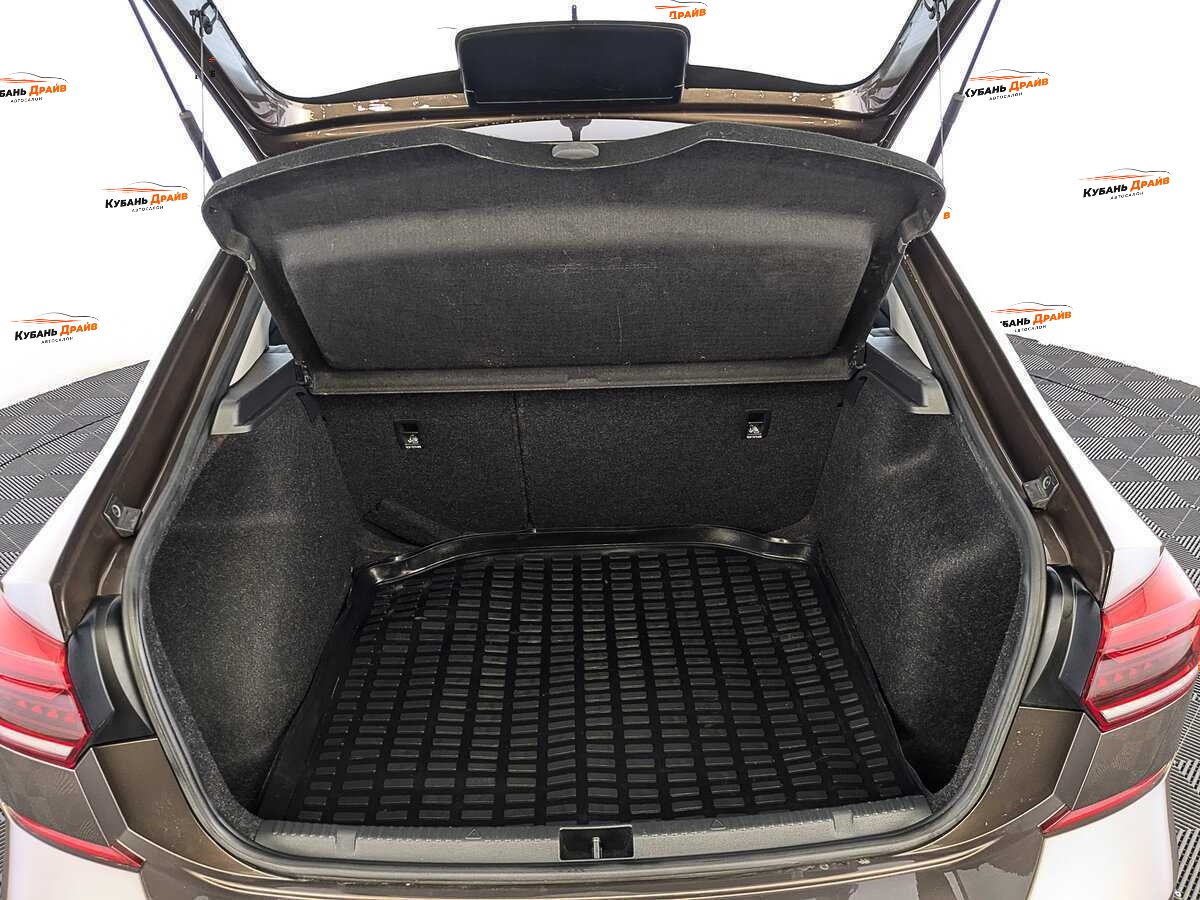 Volkswagen Polo 2020 года с пробегом. Фото: #9