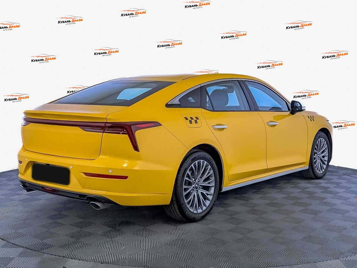 FAW Bestune B70 2023 года с пробегом. Фото: #4