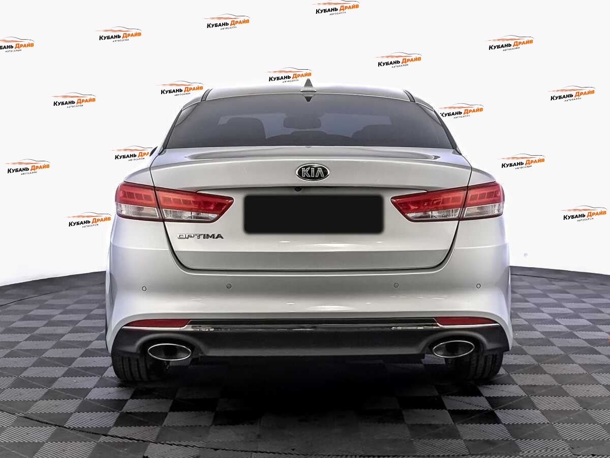 Kia Optima 2018 года с пробегом. Фото: #5