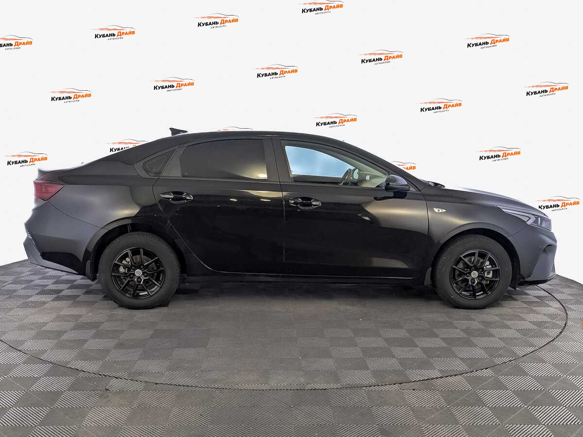 Kia Cerato 2022 года с пробегом. Фото: #3