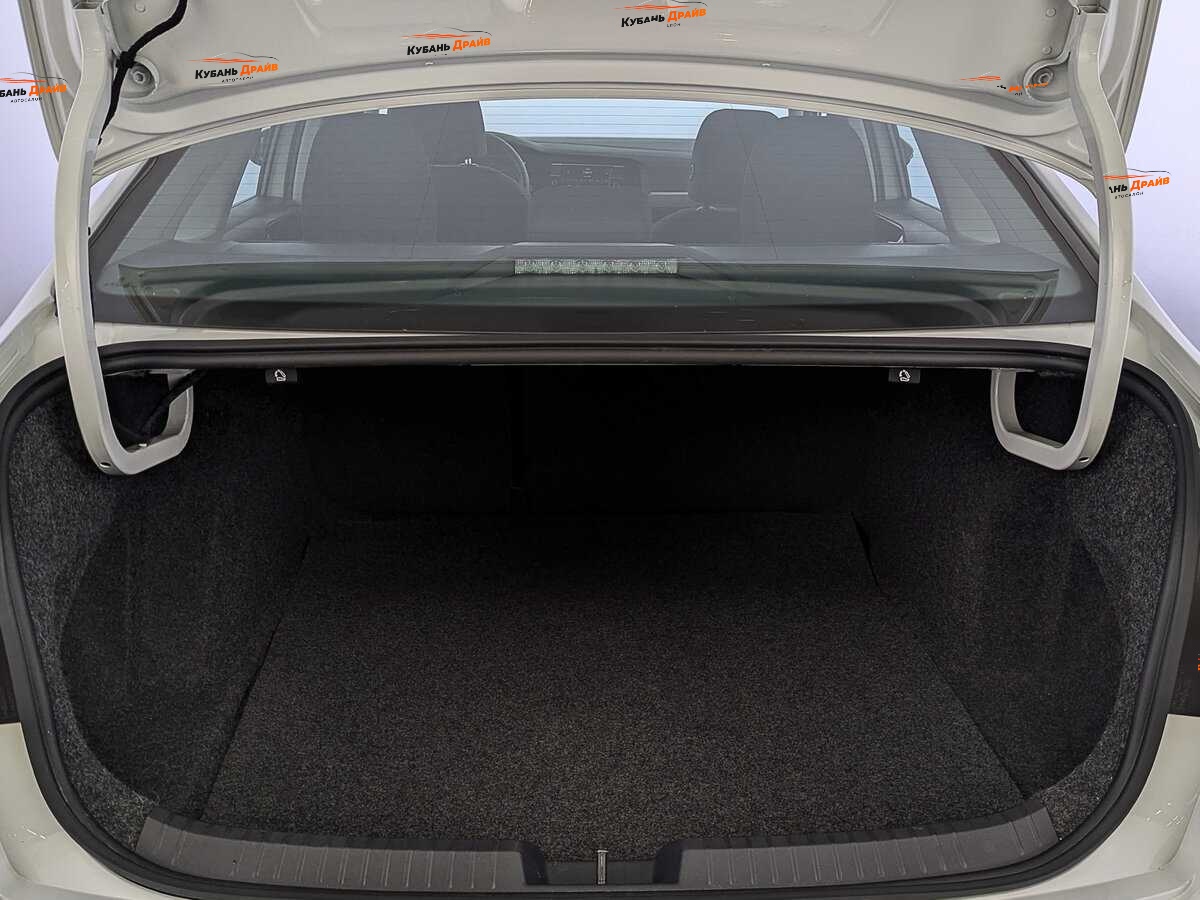 Volkswagen Jetta 2020 года с пробегом. Фото: #9