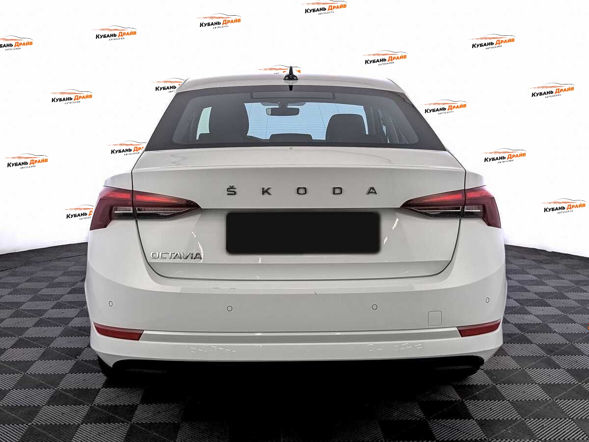 Skoda Octavia 2021 года с пробегом. Фото: #5