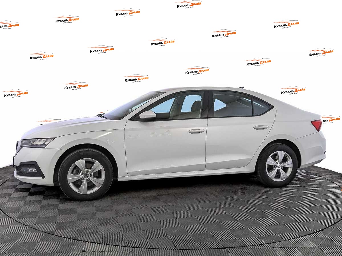 Skoda Octavia 2021 года с пробегом. Фото: #7