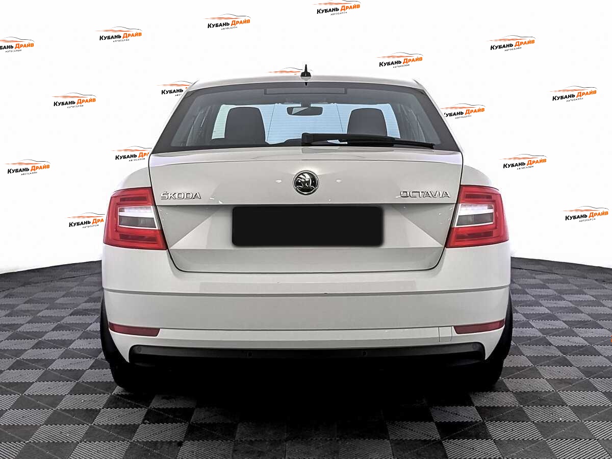Skoda Octavia 2019 года с пробегом. Фото: #5