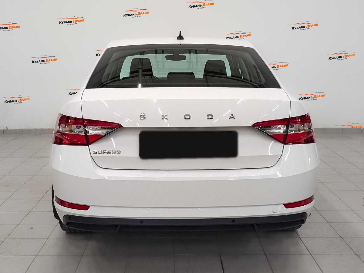 Skoda Superb 2020 года с пробегом. Фото: #6