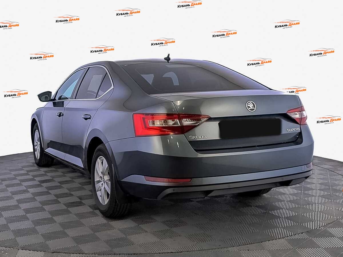 Skoda Superb 2019 года с пробегом. Фото: #6