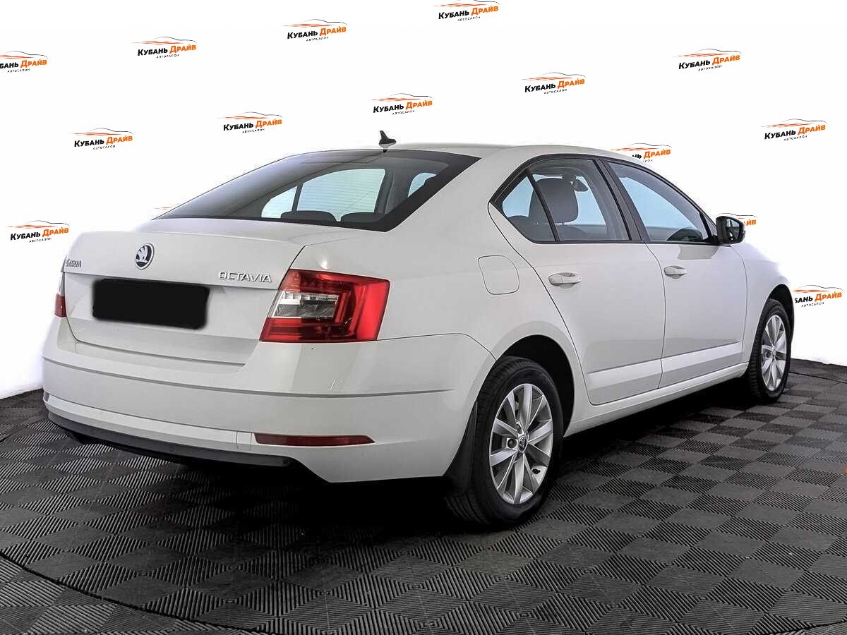 Skoda Octavia 2019 года с пробегом. Фото: #4