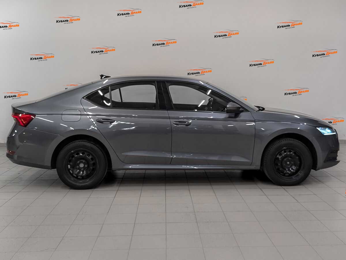 Skoda Octavia 2021 года с пробегом. Фото: #3