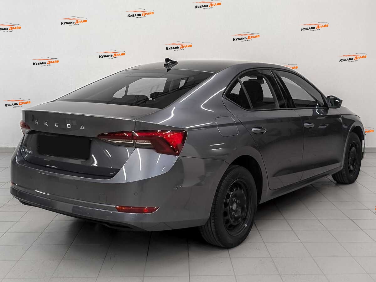 Skoda Octavia 2021 года с пробегом. Фото: #4