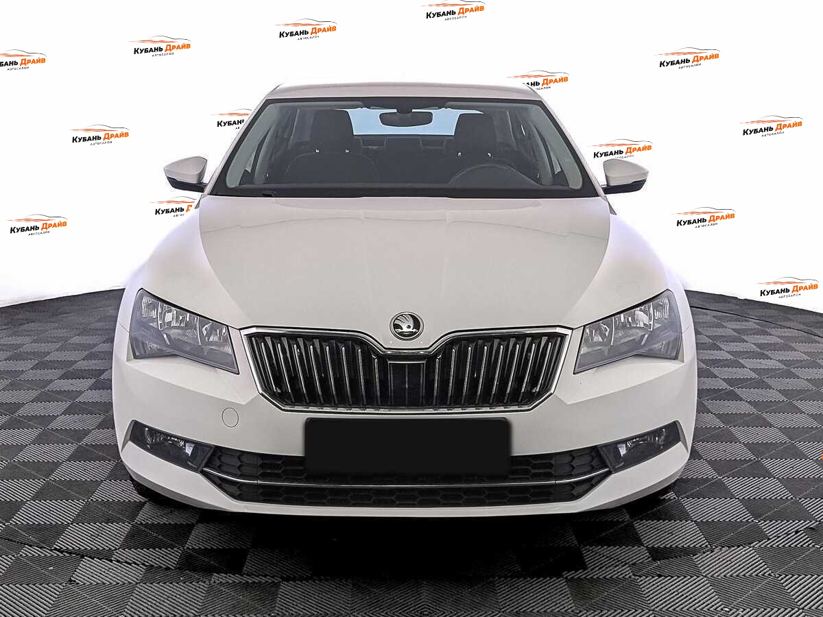 Skoda Superb 2017 года с пробегом. Фото: #1