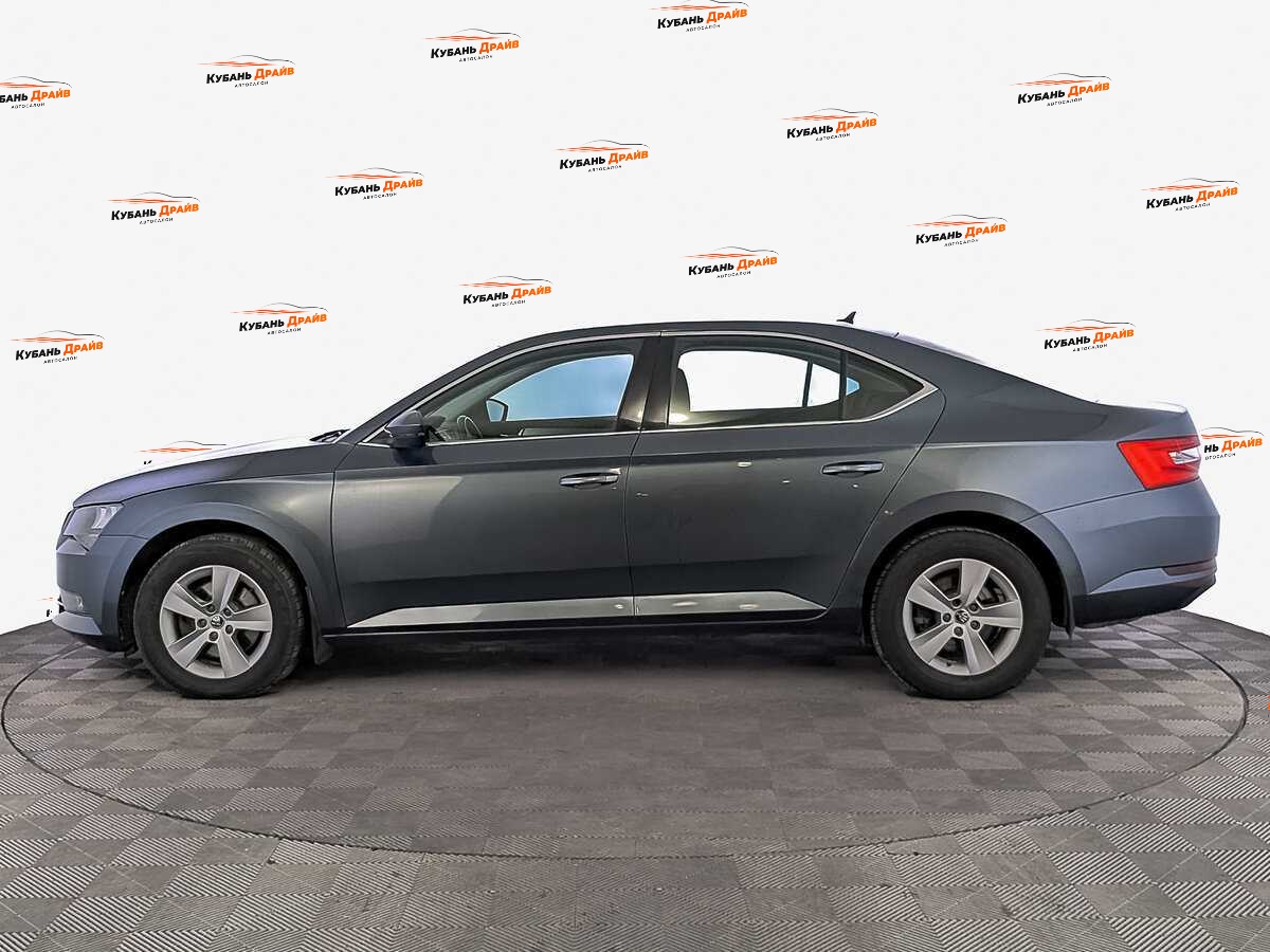 Skoda Superb 2018 года с пробегом. Фото: #7