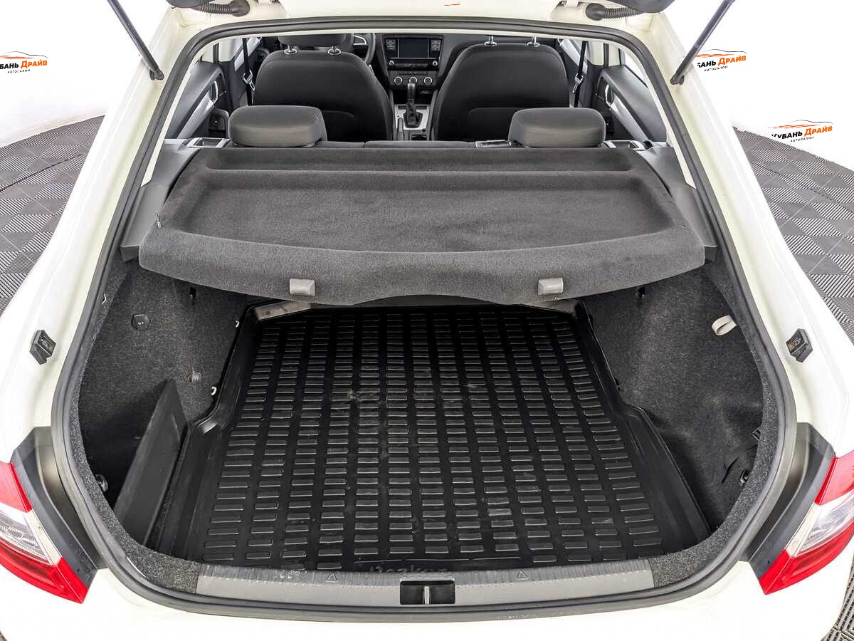 Skoda Octavia 2018 года с пробегом. Фото: #9