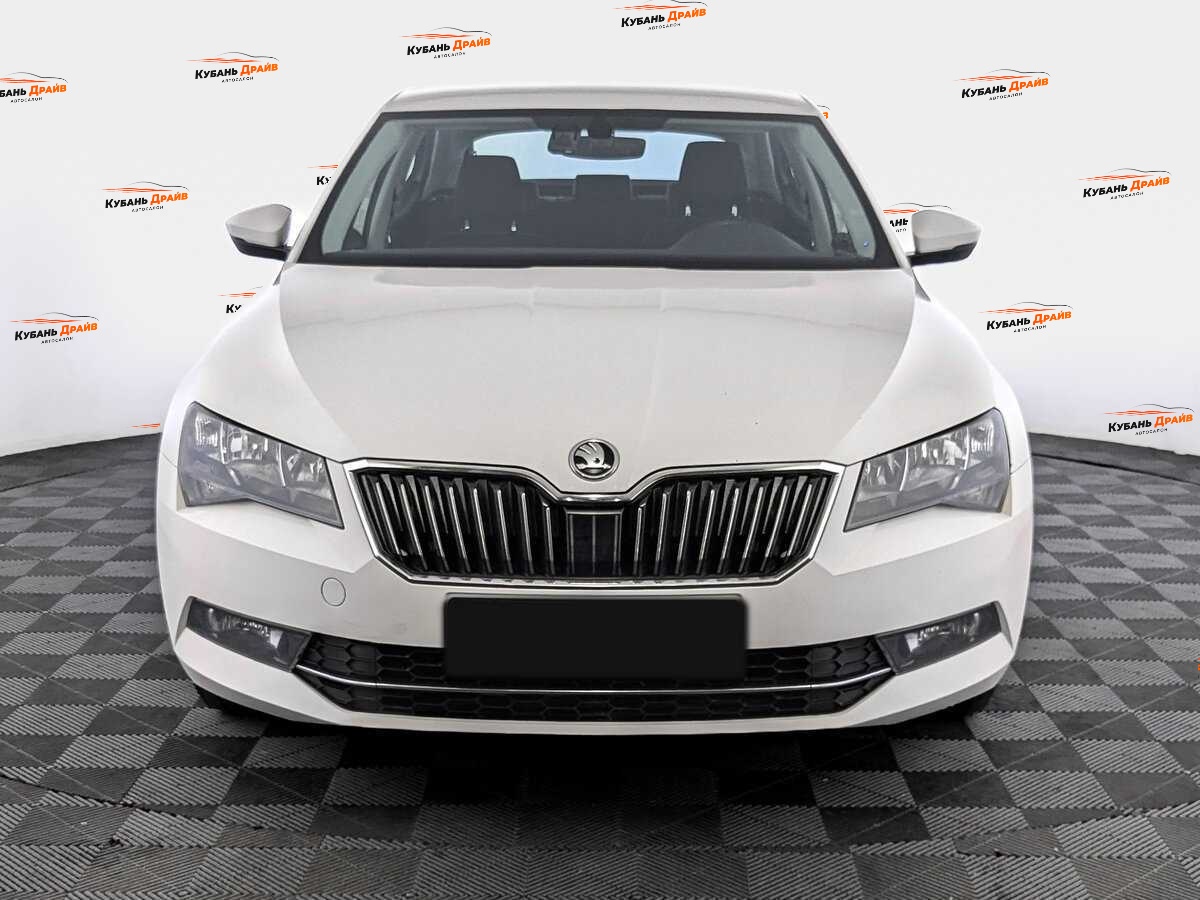 Skoda Superb 2017 года с пробегом. Фото: #1