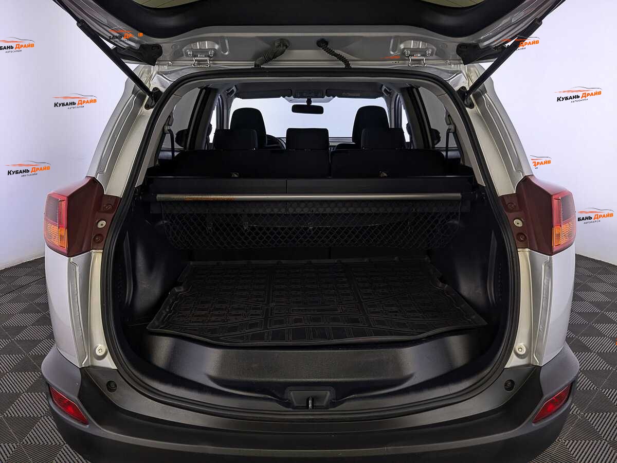 Toyota RAV4 2013 года с пробегом. Фото: #9