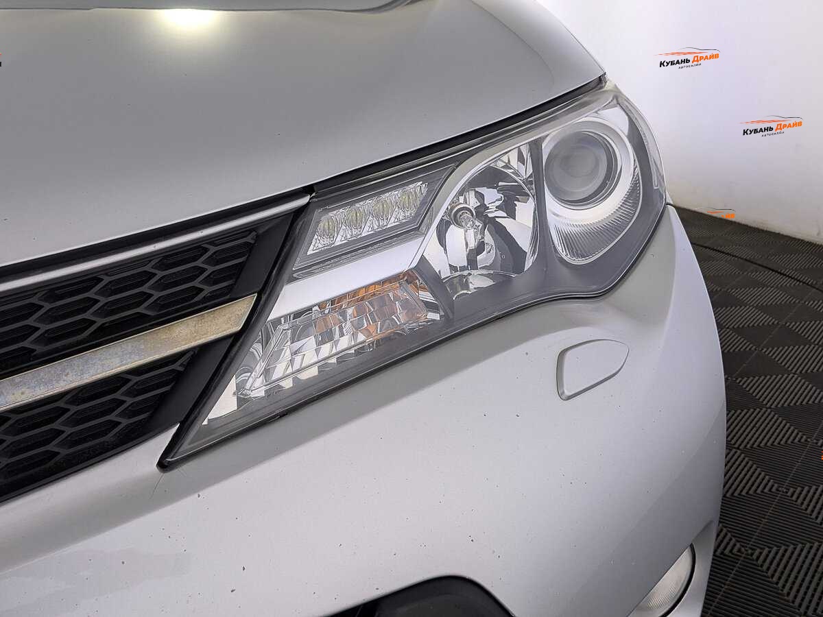 Toyota RAV4 2013 года с пробегом. Фото: #10