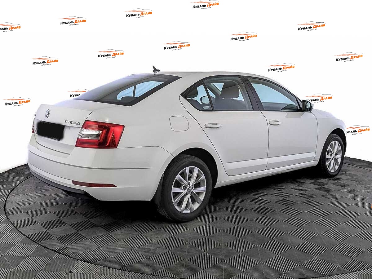 Skoda Octavia 2019 года с пробегом. Фото: #4