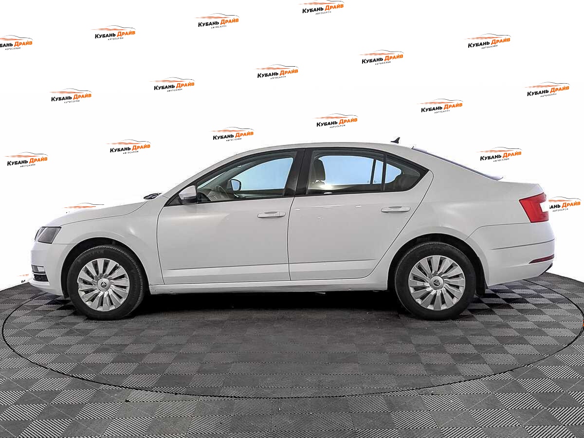 Skoda Octavia 2019 года с пробегом. Фото: #7