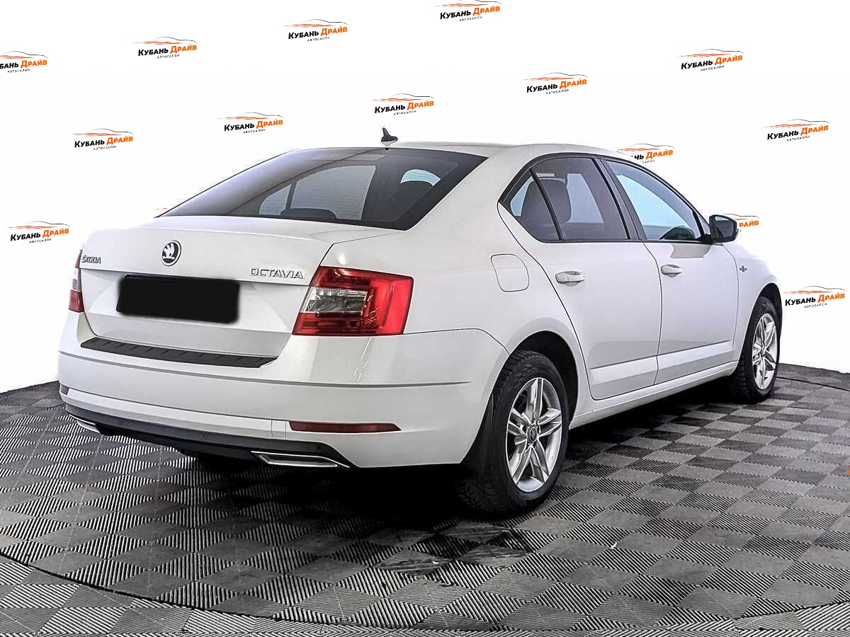Skoda Octavia 2018 года с пробегом. Фото: #4