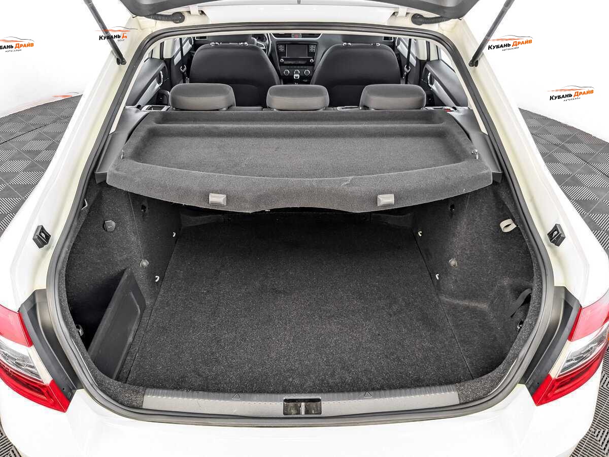 Skoda Octavia 2019 года с пробегом. Фото: #9