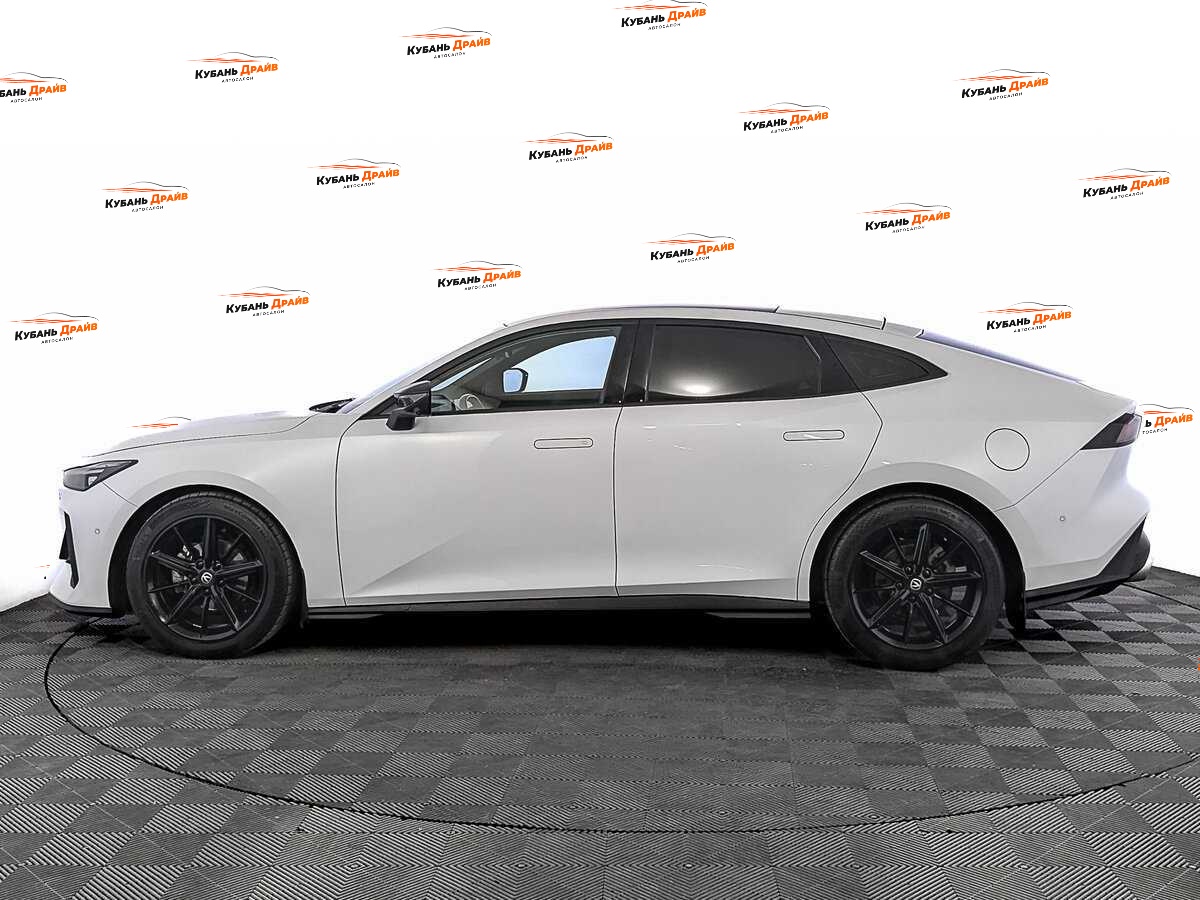 Changan UNI-V 2023 года с пробегом. Фото: #7