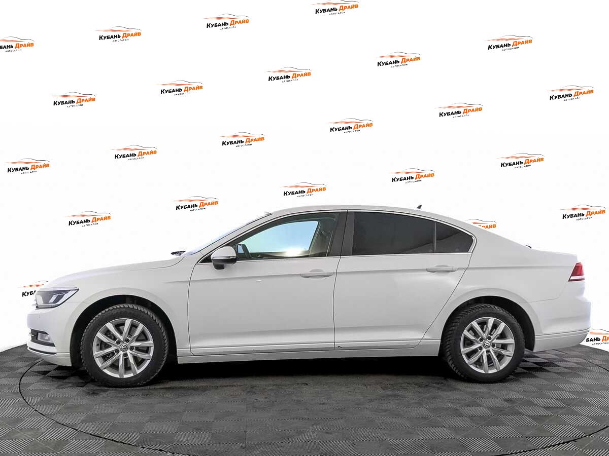 Volkswagen Passat 2019 года с пробегом. Фото: #7