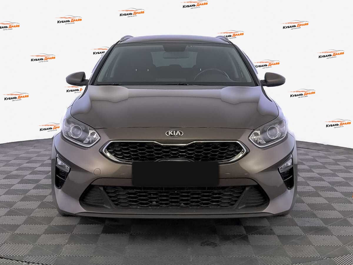 Kia Ceed 2021 года с пробегом. Фото: #1
