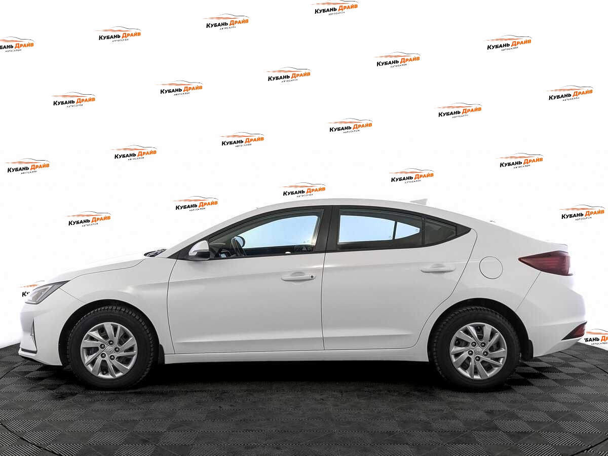 Hyundai Elantra 2019 года с пробегом. Фото: #7