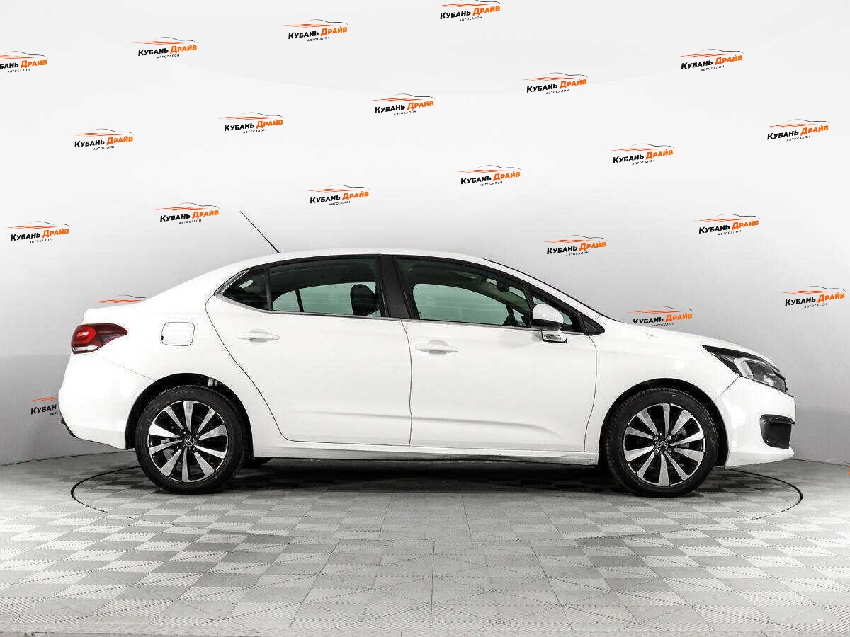 Citroen C4 2016 года с пробегом. Фото: #3