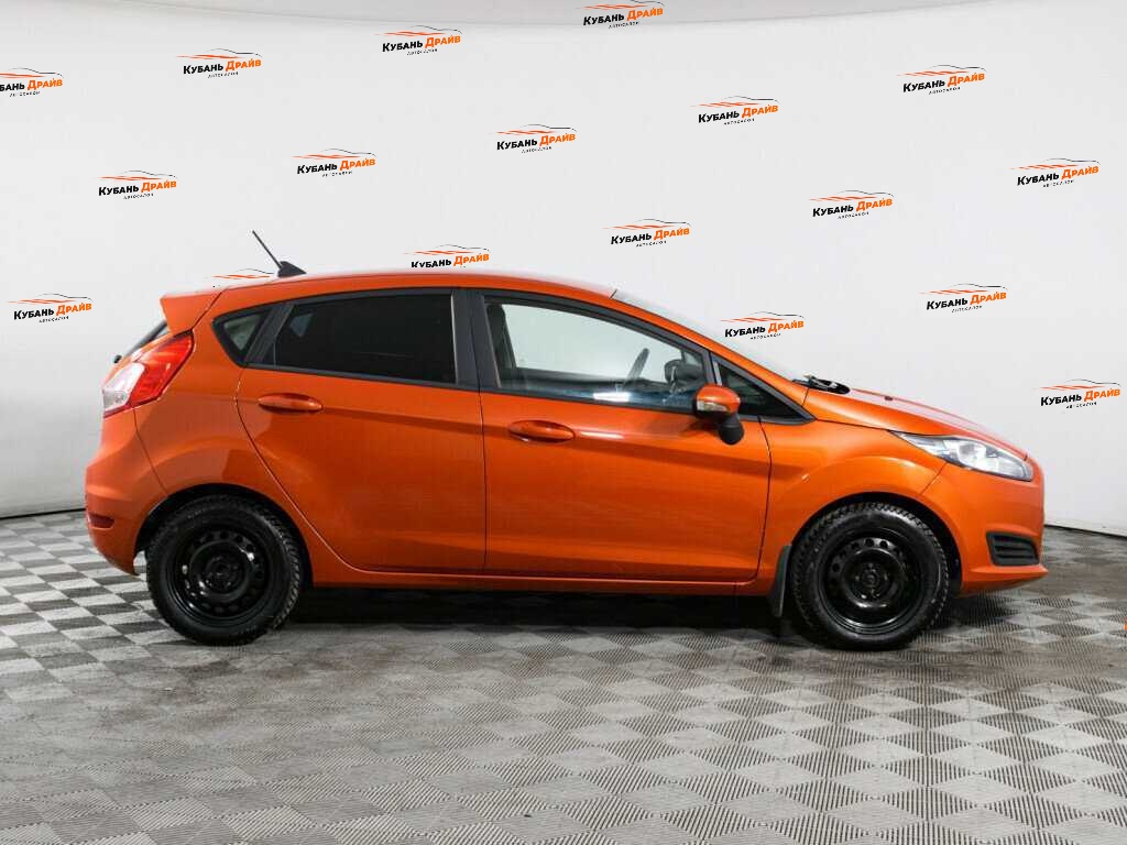 Ford Fiesta 2019 года с пробегом. Фото: #3